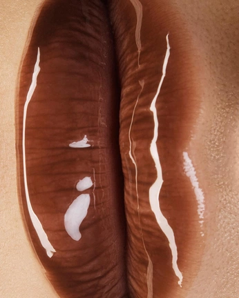 A cover of "make-up" cluster. The owner is lovleangelique. The cluster consists of 1 element.