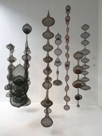 A cover of "shapes" cluster. The owner is elvagrac. The cluster consists of 4 elements.