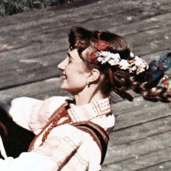 A cover of "Anna" cluster. The owner is charlottemary. The cluster consists of 95 elements.