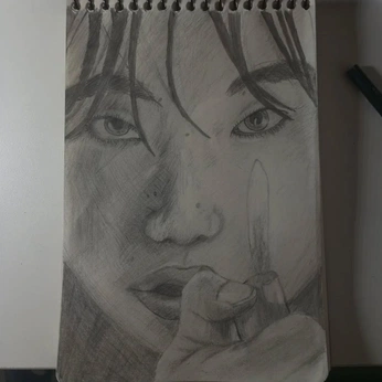 A cover of "my drawings" cluster. The owner is urfavarte. The cluster consists of 4 elements.