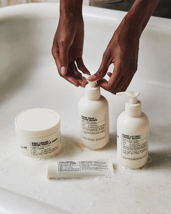 A cover of "Hand fotografie" cluster. The owner is namicstudio. The cluster consists of 7 elements.