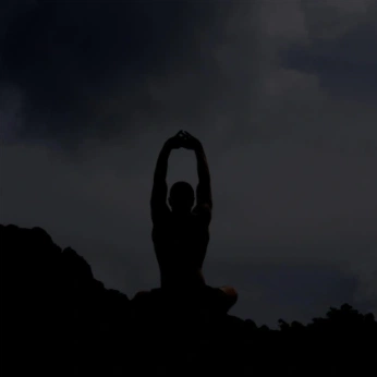 A cover of "Honey life" cluster. The owner is theabodeofself. The cluster consists of 116 elements.