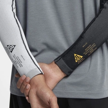 A cover of "Mountainneering Garden" cluster. The owner is sam4now1. The cluster consists of 55 elements.