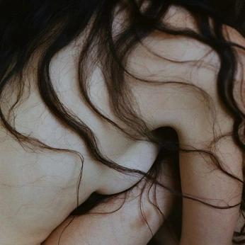 A cover of "Body" cluster. The owner is seameliora. The cluster consists of 30 elements.