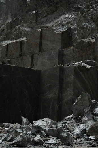 A cover of "Rocks" cluster. The owner is bootyfruity. The cluster consists of 4 elements.