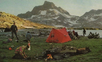 A cover of "Spanish thing" cluster. The owner is crabrat. The cluster consists of 2 elements.