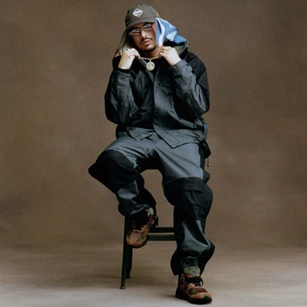 A cover of "Photo: Studio Color" cluster. The owner is studioxxvi. The cluster consists of 39 elements.