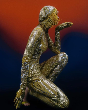 A cover of "jewel" cluster. The owner is mrincognito. The cluster consists of 16 elements.