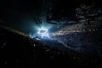 A cover of "Matte EVENTS" cluster. The owner is blackroster. The cluster consists of 61 elements.