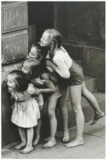 A cover of "Girlies" cluster. The owner is orimalka. The cluster consists of 24 elements.