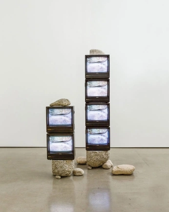 A cover of "Exhibition" cluster. The owner is bratgirl. The cluster consists of 12 elements.