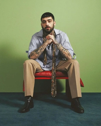 A cover of "revista" cluster. The owner is karlagv. The cluster consists of 15 elements.