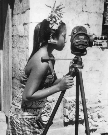 A cover of "b&w" cluster. The owner is saviastudio. The cluster consists of 6 elements.