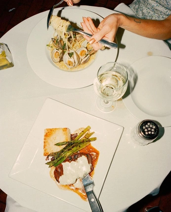 A cover of "fabrice" cluster. The owner is berkaybayozen. The cluster consists of 18 elements.