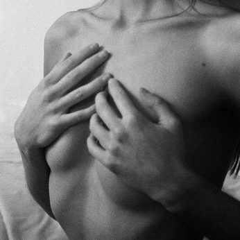 A cover of "🌗" cluster. The owner is maxinepayelle. The cluster consists of 30 elements.