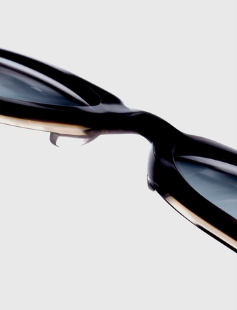 A cover of "id" cluster. The owner is wemmi. The cluster consists of 6 elements.