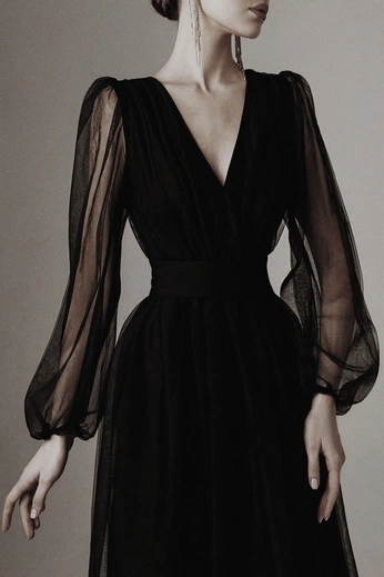 A cover of "Fashion" cluster. The owner is luisemiesebriese. The cluster consists of 3 elements.