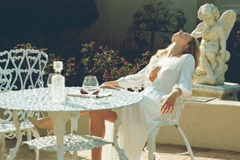 A cover of "Vibes" cluster. The owner is gorki. The cluster consists of 18 elements.