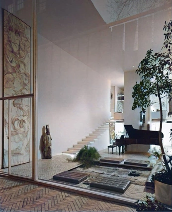 A cover of "🌳" cluster. The owner is alugaia. The cluster consists of 6 elements.