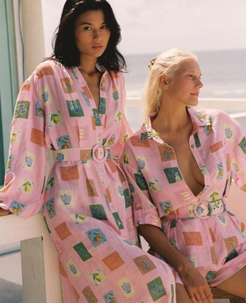 A cover of "grad" cluster. The owner is livhansen28. The cluster consists of 64 elements.