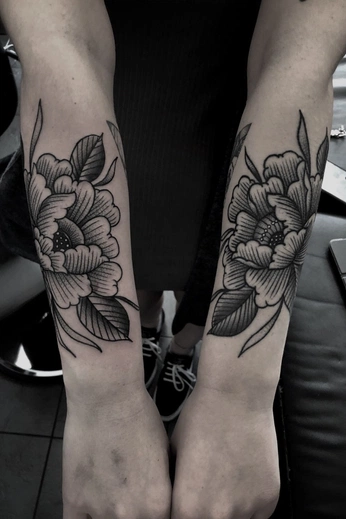 A cover of "Tattoo" cluster. The owner is alexandravc. The cluster consists of 1 element.