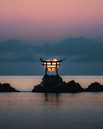 A cover of "TOKYO" cluster. The owner is ghoulfeare. The cluster consists of 38 elements.