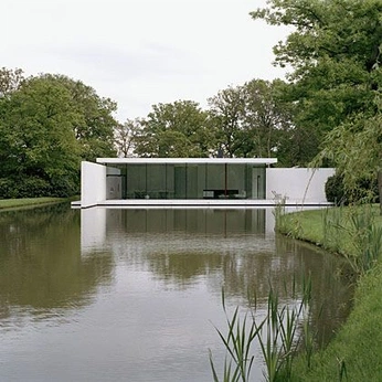 A cover of "architecture" cluster. The owner is staf.des. The cluster consists of 10 elements.