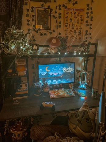 A cover of "d e c o r" cluster. The owner is acanoah. The cluster consists of 70 elements.