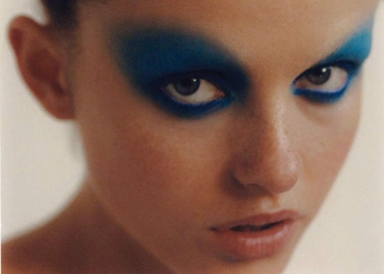 A cover of "looks" cluster. The owner is earthangel. The cluster consists of 1 element.