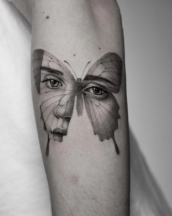 A cover of "Tatts" cluster. The owner is jadeygirl. The cluster consists of 1 element.