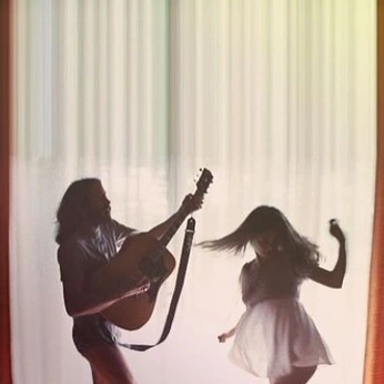 A cover of "television" cluster. The owner is zaynebc. The cluster consists of 16 elements.