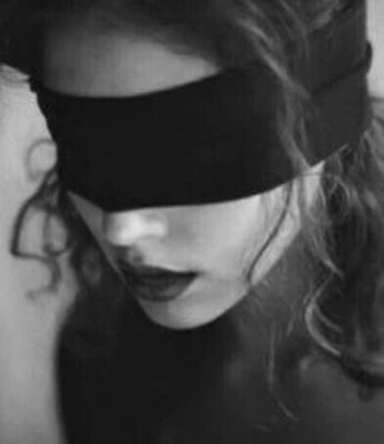 A cover of "Maske" cluster. The owner is tobysphotolens. The cluster consists of 24 elements.