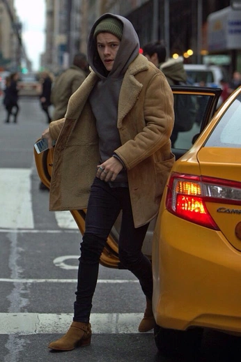 A cover of "harry styles" cluster. The owner is kathismr. The cluster consists of 28 elements.