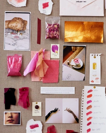 A cover of "moodboard" cluster. The owner is ferji.pb02. The cluster consists of 4 elements.