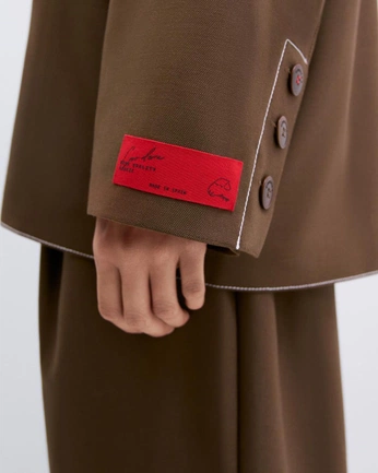 A cover of "Aw2526" cluster. The owner is alixpetitkece. The cluster consists of 29 elements.