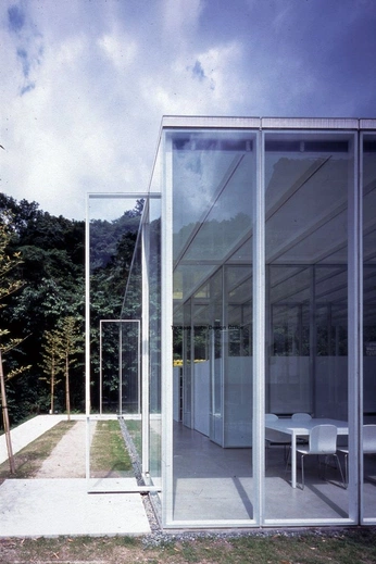 A cover of "Nice" cluster. The owner is misoarchitekten. The cluster consists of 7 elements.