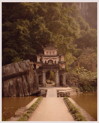 A cover of "To feel" cluster. The owner is daisytamsoy. The cluster consists of 18 elements.