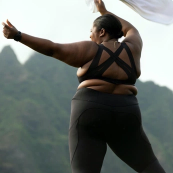 A cover of "+ sized drawing ref" cluster. The owner is evaagreenish. The cluster consists of 39 elements.