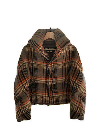 A cover of "Junya" cluster. The owner is mak777. The cluster consists of 2 elements.