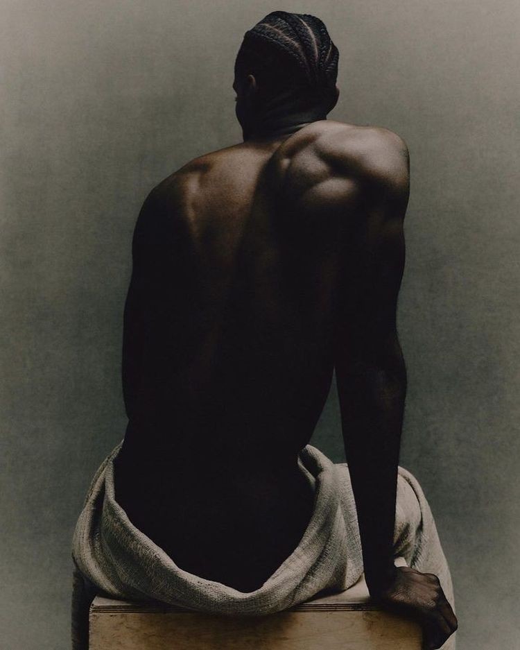 A Pinterest pin added by destiy on Apr 19, 2025. The author is @belleartphotography. May present: portrait photography, photography, photograph, portrait.