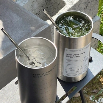 A cover of "objects" cluster. The owner is greatbutters. The cluster consists of 39 elements.