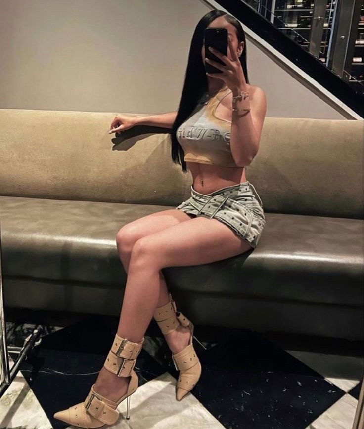 Call Girls In Gurgaon -9811526736 Sector-44 Russian Call Girls Escorts In Gurgaon