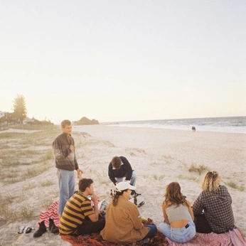 A cover of "bru party" cluster. The owner is anabastos. The cluster consists of 21 elements.