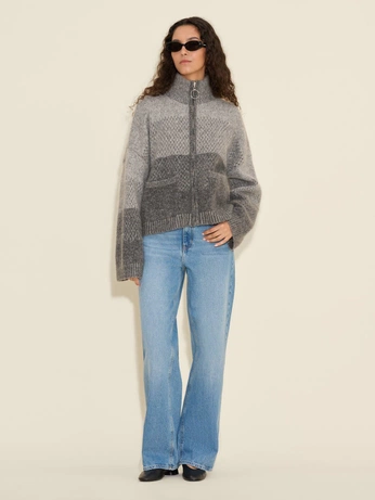 A cover of "Ollis" cluster. The owner is kristianvik. The cluster consists of 33 elements.