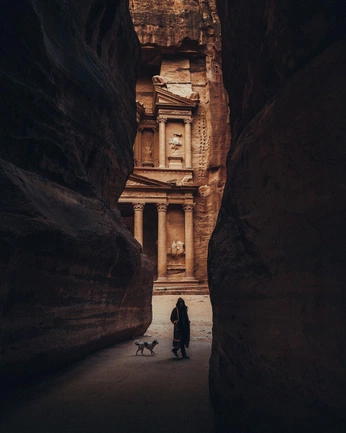 A cover of "Travel" cluster. The owner is stratospher. The cluster consists of 2 elements.