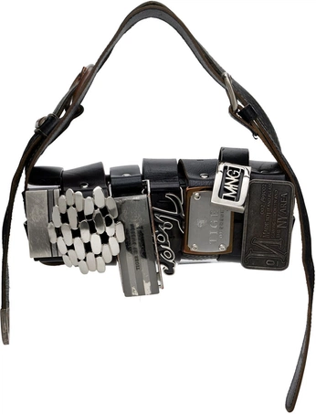 A cover of "FTB" cluster. The owner is knowtoglow. The cluster consists of 7 elements.