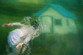 A cover of "imagination portal ::" cluster. The owner is biancadjardins. The cluster consists of 69 elements.