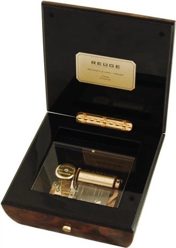 A cover of "Family Box" cluster. The owner is worrakritt126. The cluster consists of 7 elements.