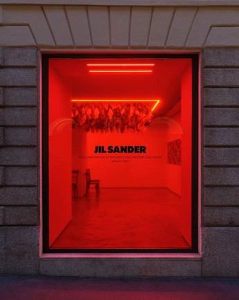 A cover of "Paradoxe" cluster. The owner is evanelmnr. The cluster consists of 2 elements.