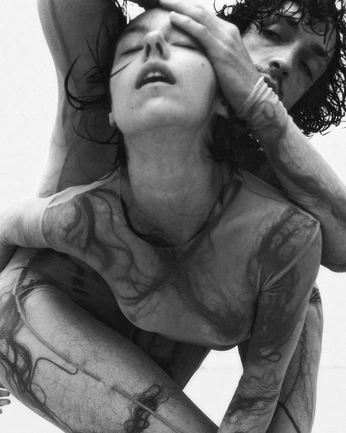 A cover of "Bodies" cluster. The owner is sofi.san. The cluster consists of 2 elements.